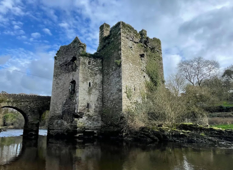 Carrigadrohid Castle, Ireland
